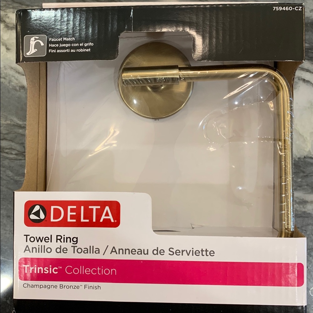 Delta  Trinsic  Towel ring.  Brushed gold -New